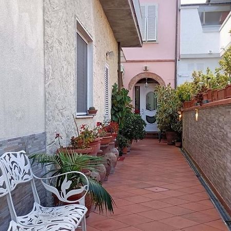 Lovely House Near The Beach Torre del Lago Puccini Εξωτερικό φωτογραφία